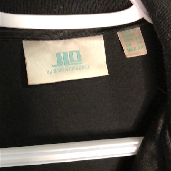 JLO by Jennifer Lopez  jacket in shinny satin - Picture 4 of 8